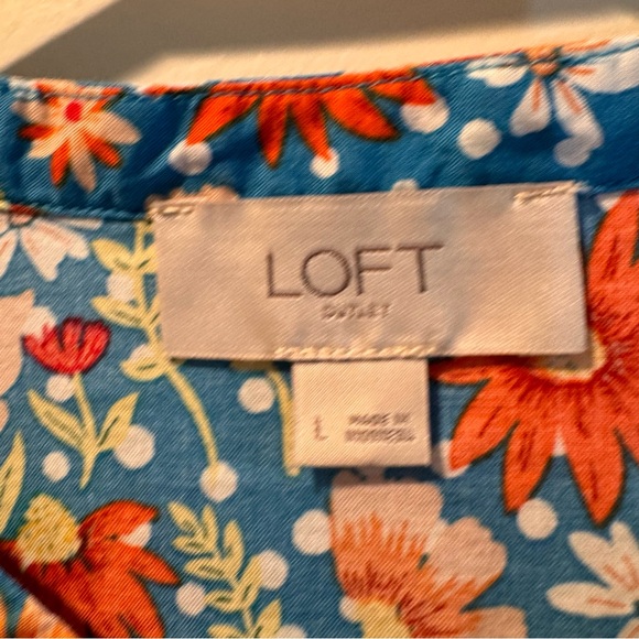 Loft Large cotton half button down puffy sleeves flowers - Picture 11 of 12
